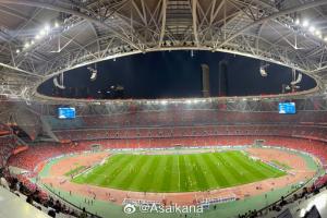 澳大利亚仅来了零星球迷，被红色海洋淹没了  ​​​