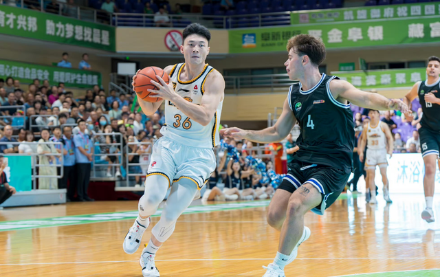 九游娱乐-辽宁男篮29分大胜！国字号中锋首秀，姜宇星2分，付豪大爆发