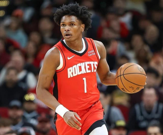 九游体育app-火箭又一新星崛起！11连胜阿门场均15+9变篮板怪兽